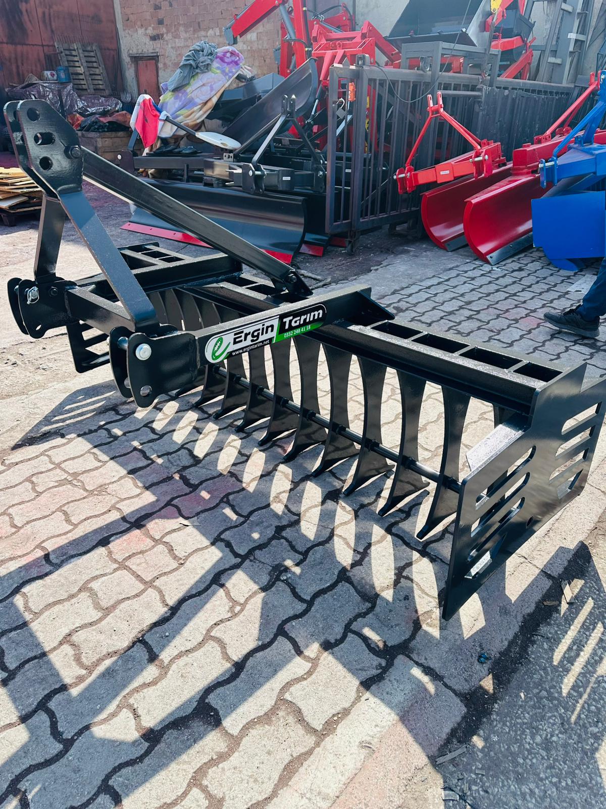 Taş Toplama Tırmığı - Görsel 3